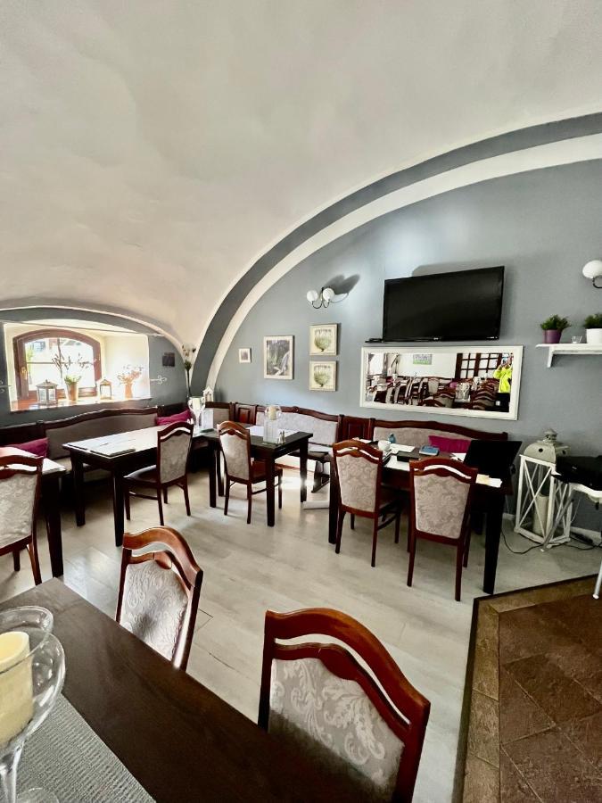 Hotel Jiricna Sušice エクステリア 写真