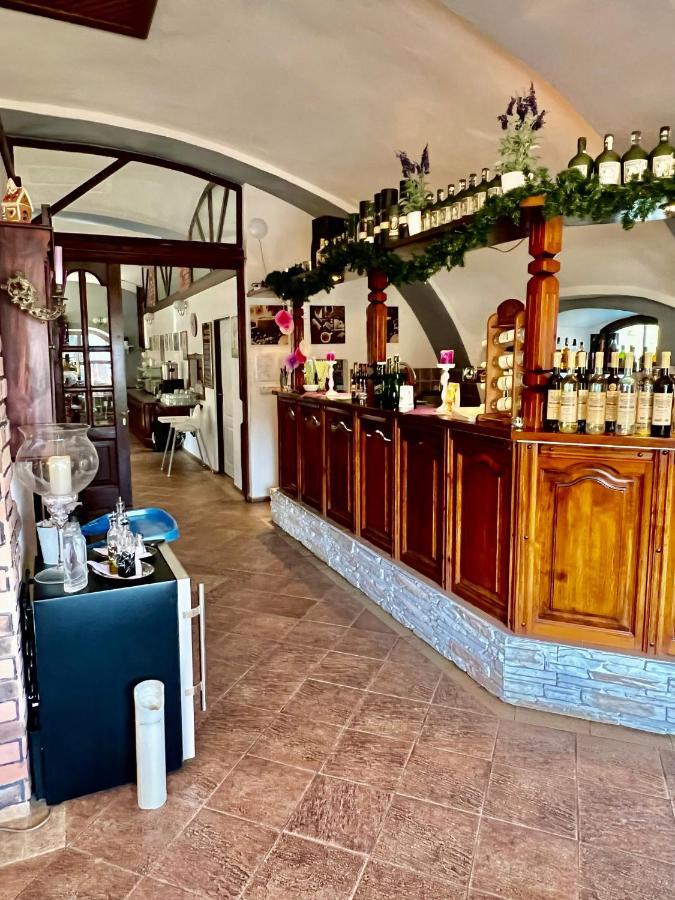 Hotel Jiricna Sušice エクステリア 写真