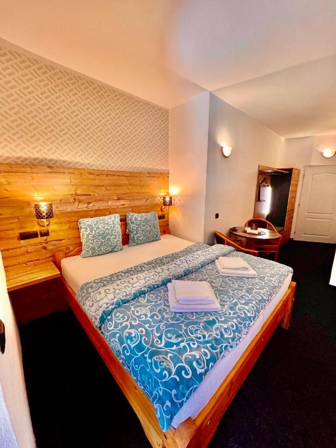 Hotel Jiricna Sušice エクステリア 写真
