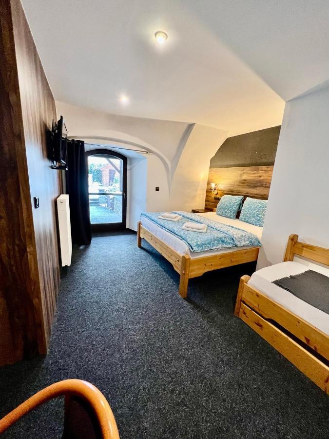 Hotel Jiricna Sušice エクステリア 写真
