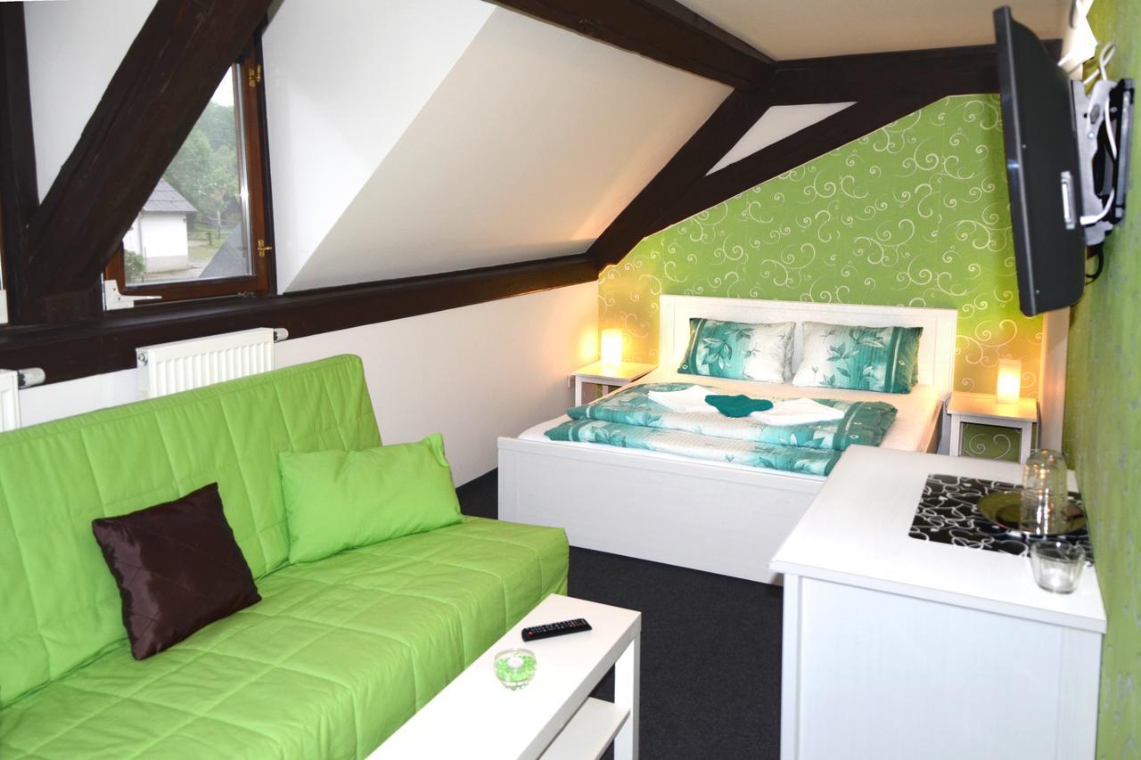 Hotel Jiricna Sušice エクステリア 写真