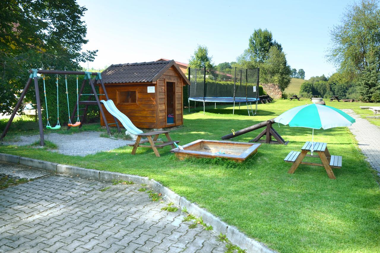 Hotel Jiricna Sušice エクステリア 写真